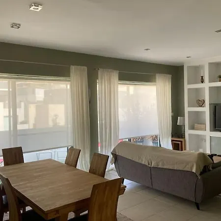 No. 10 Apartamento *