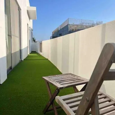 No. 10 Διαμέρισμα